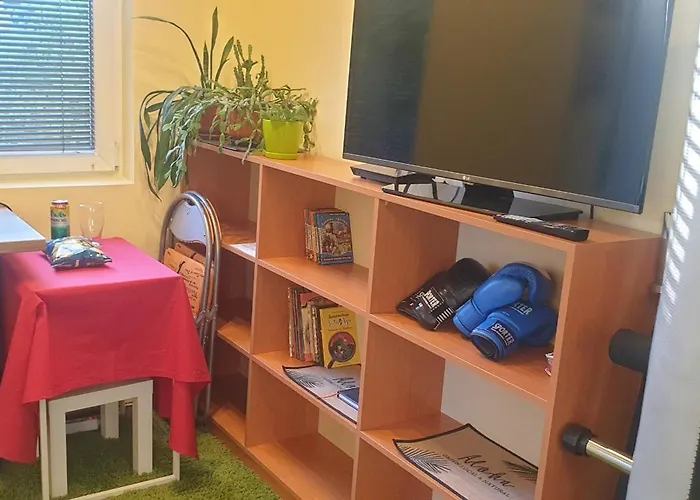 Private In The Center, Close To Subway, Medical *