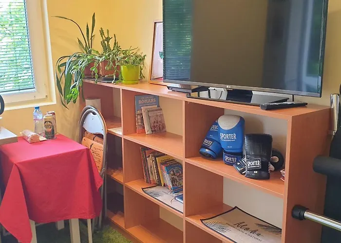 Private In The Center, Close To Subway, Medical *