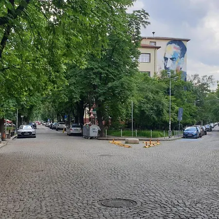 Appartamento Private In The Center, Close To Subway, Medical