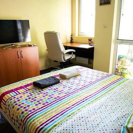 Appartamento Private In The Center, Close To Subway, Medical