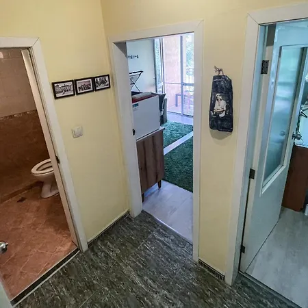Private In The Center, Close To Subway, Medical Appartement *