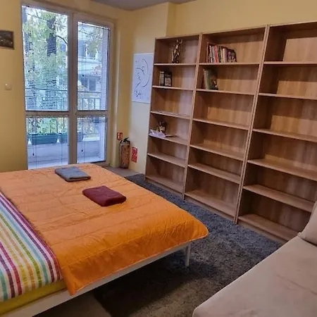 Private In The Center, Close To Subway, Medical Appartement *