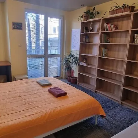 Private In The Center, Close To Subway, Medical Appartement